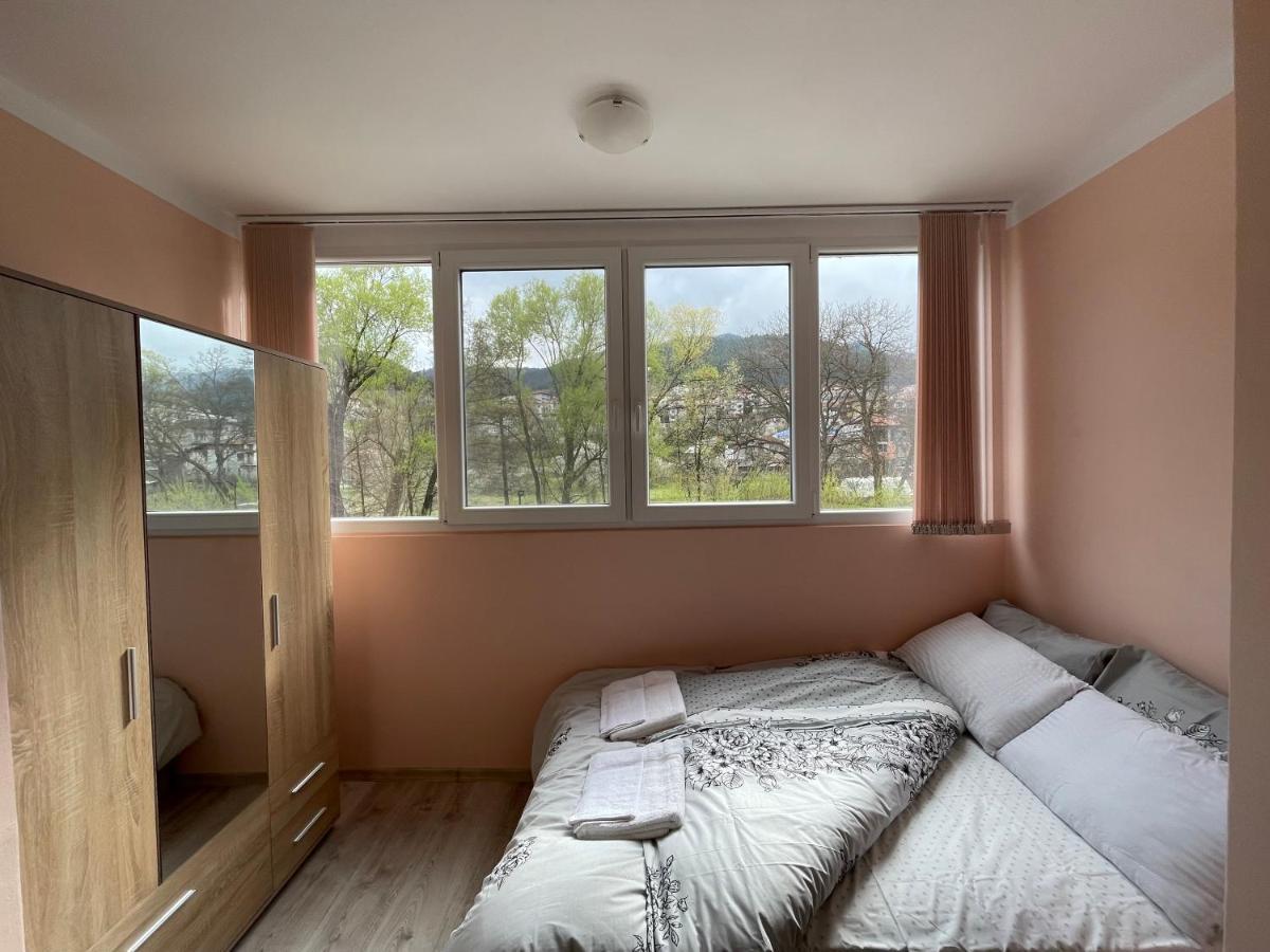 데빈 Apartament Emaia 아파트 외부 사진